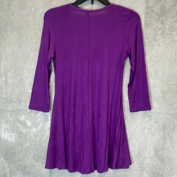 24/7 COMFORT APPAREL Women's Purple V-Neck 3/4 Sleeve Swing Tunic Top SZ S - Picture 2 of 8